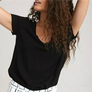 Anthropologie Cloth & Stone black v-neck tee